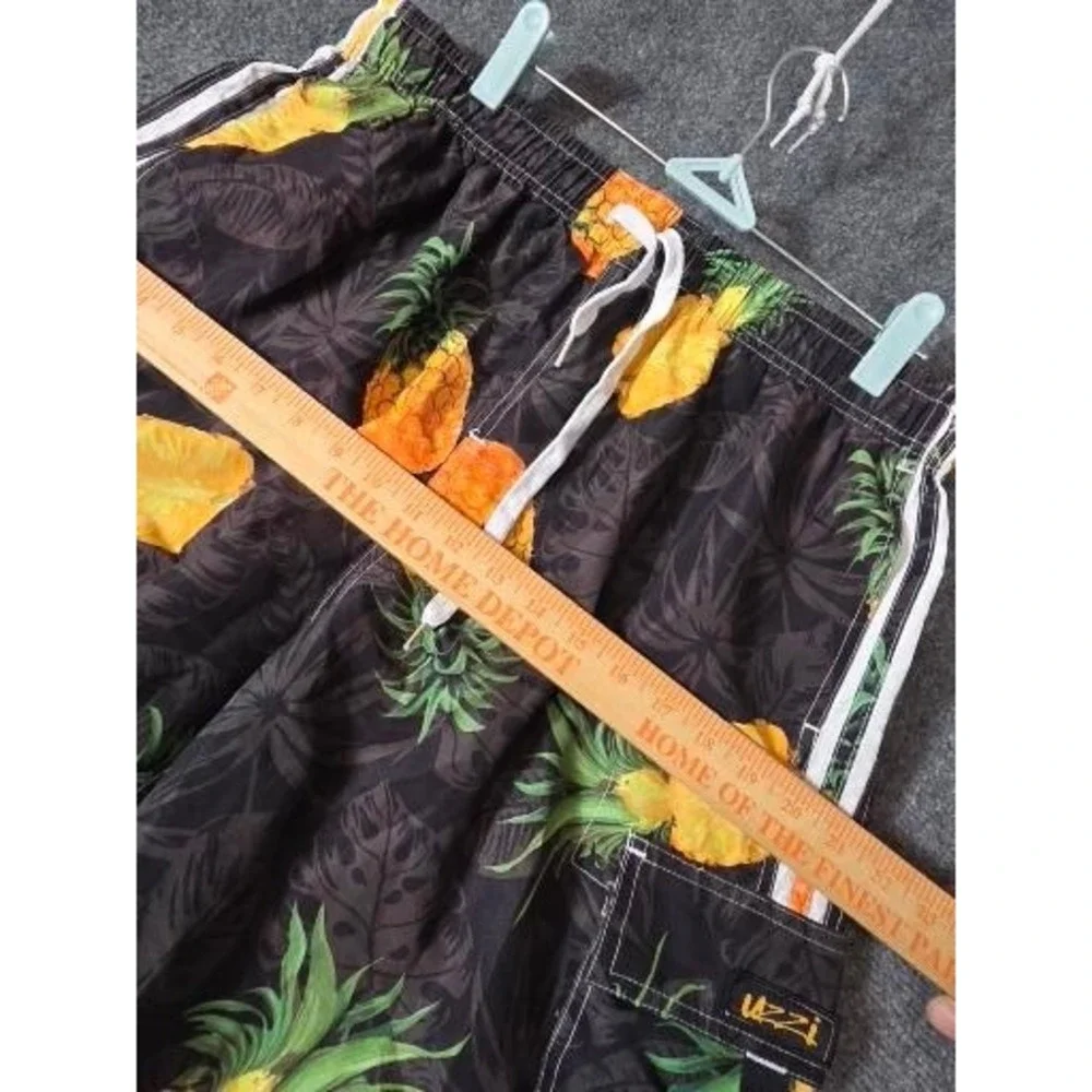 UZZI Mens Pineapple Print Cargo Swim Trunks Black Tropical Board Shorts‎ Sz M